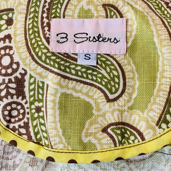 Super cute and comfy 3 Sisters jacket - size small. Made in the USA! - Picture 14 of 15